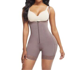 Mid-Thigh Post-Surgical Body Shaper Detachable Straps Open Crotch Buttock Lifter